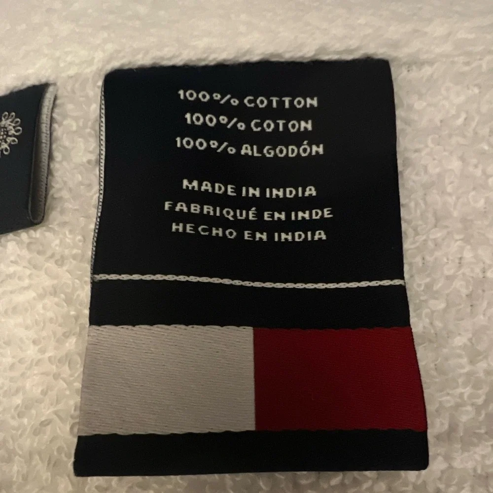 Tommy Hilfiger White Hand Towel 100% Cotton OEKO-TEX Standard 100 15x27 Set of 2